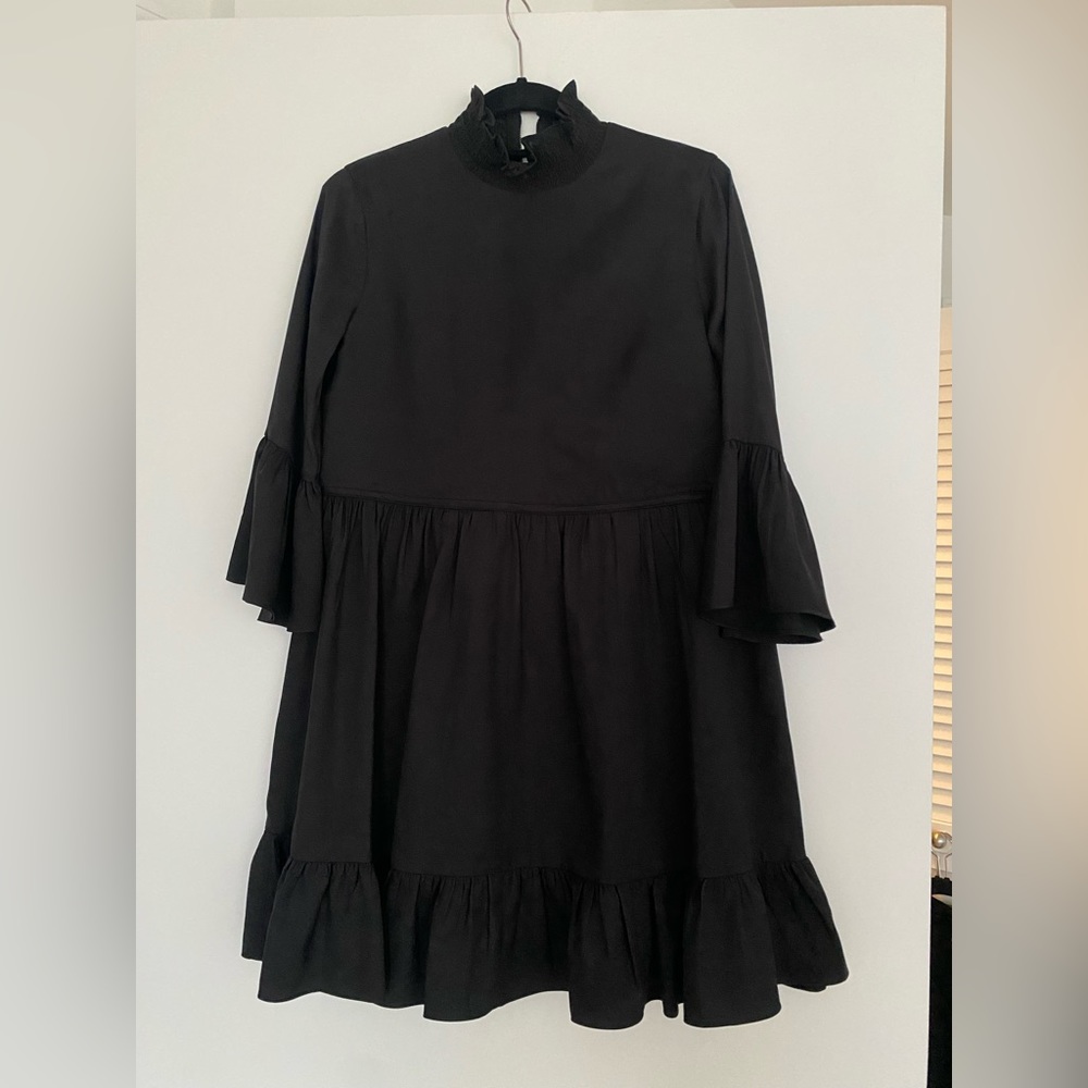 ALICE + OLIVIA   Aislyn Flutter-Sleeve Teired Mini Dress 4 $365 LIKE NEW
